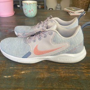 Nike | FLEX EXPERIENCE RUN 10 | Size 7.5